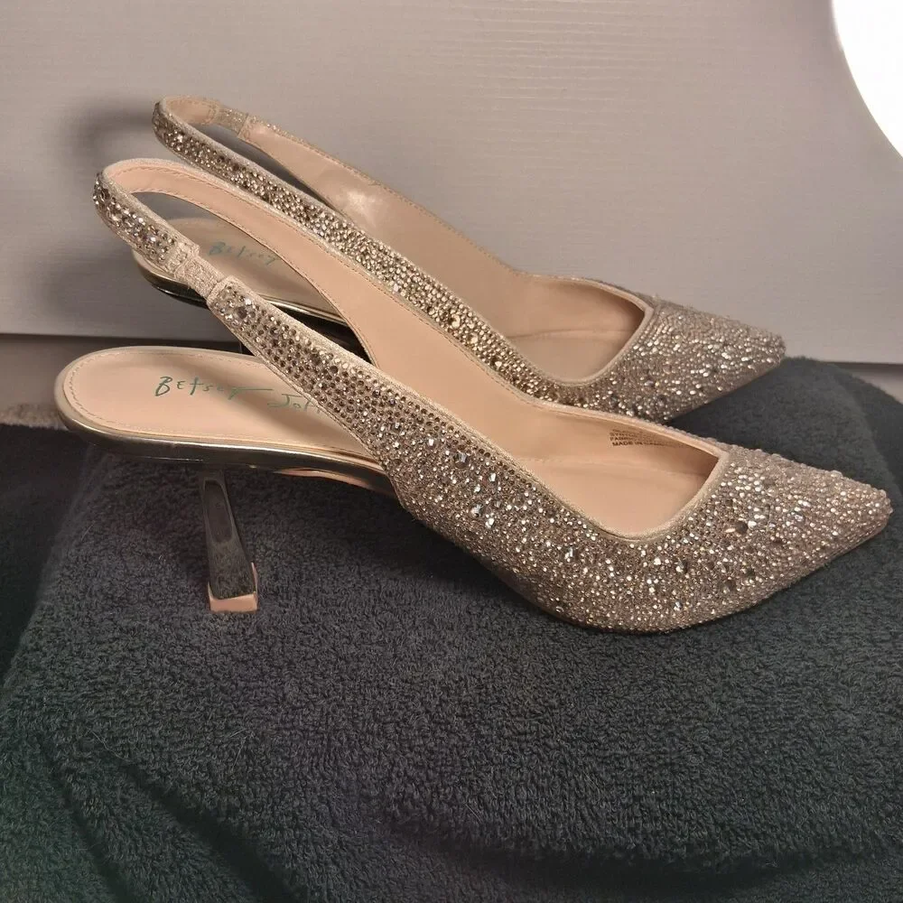 Betsey Johnson Clark Gold Rhinestone Curved Kitten Heels Size 8.5 Wide Glam - Picture 9 of 13